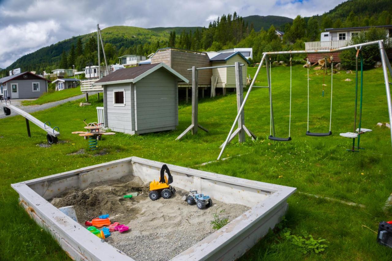 Smordal Hytteutleie Og Camping Ξενοδοχείο Nordfjordeid Εξωτερικό φωτογραφία